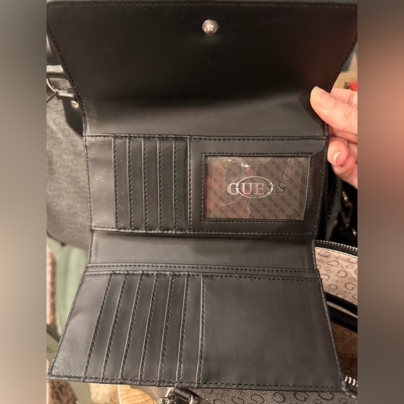 Guess Proposal Luggage Set - Picture 2 of 16